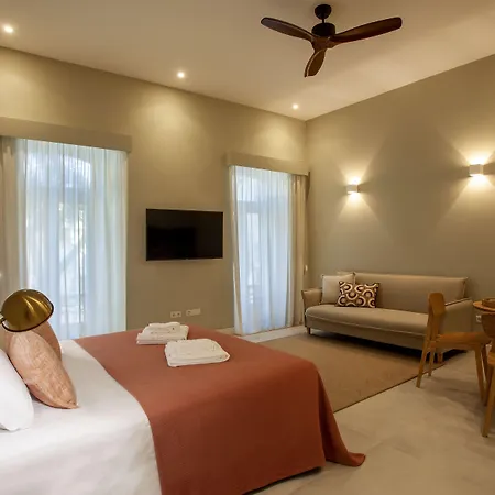 Casa Margo Aparthotel 4*