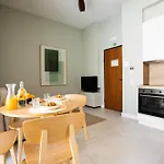 מלון דירות Casa Margo 4*